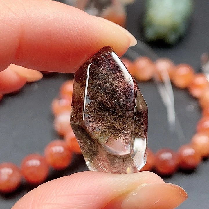 水晶吊坠(不含链)未镶嵌半**酒