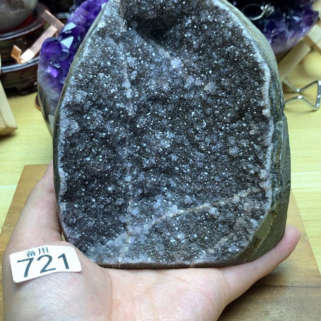 未镶嵌水晶大型摆件（非配饰）