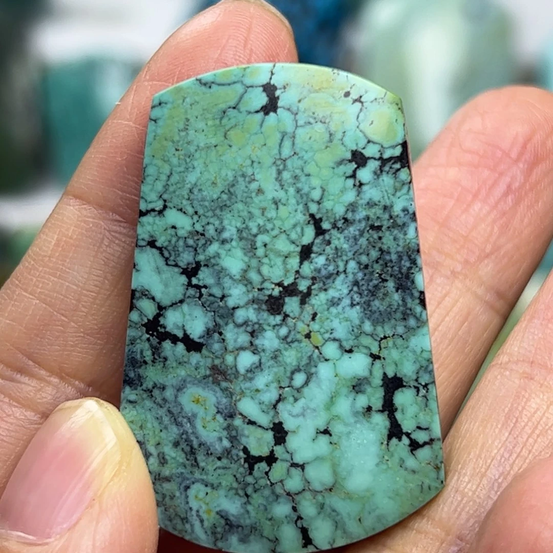 绿松石未镶嵌天然原矿绿松石