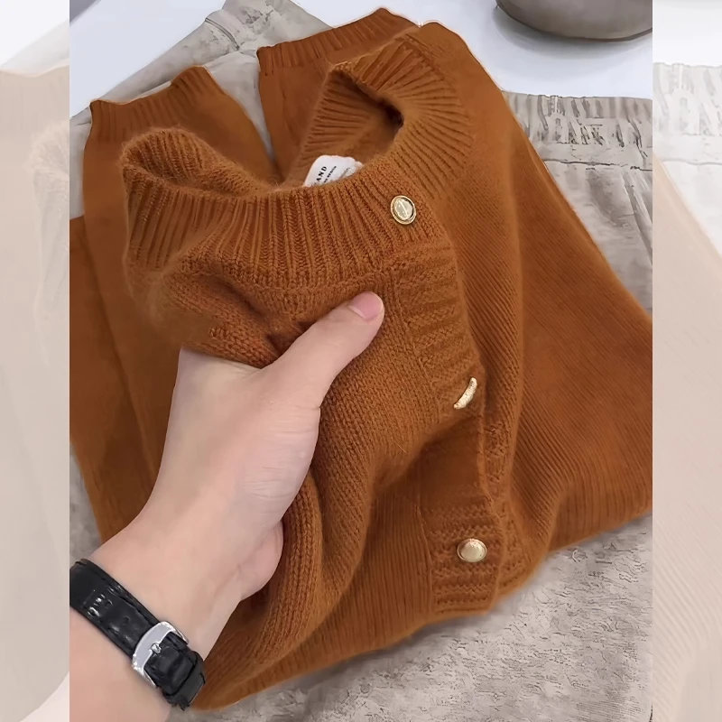 休闲简约温柔长袖针织开衫女2025秋季款大码胖MM显白显瘦圆领毛衣