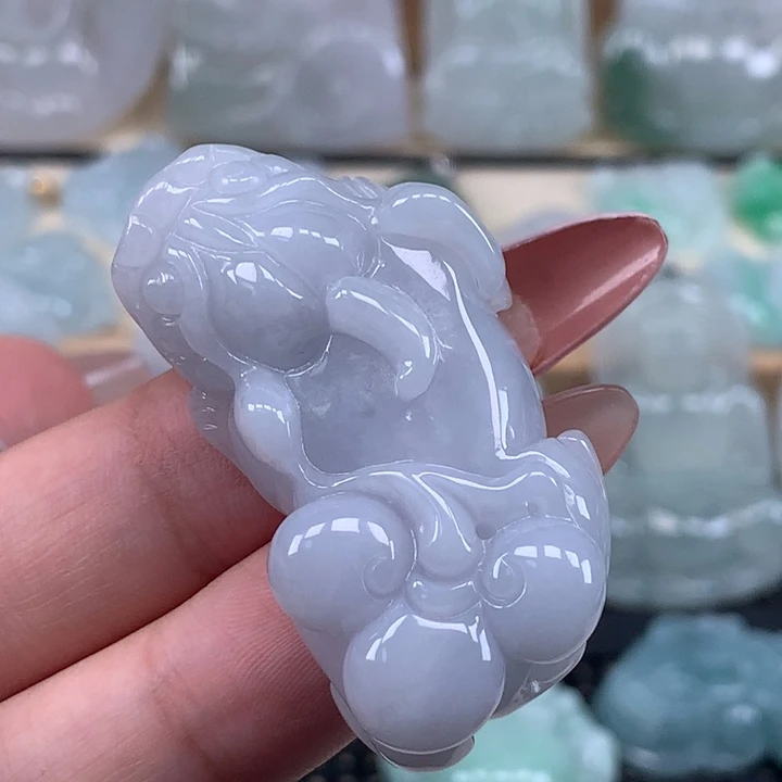 颈饰未镶嵌翡翠貔貅