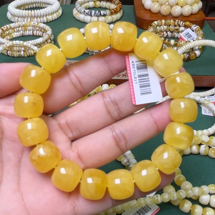 蜜蜡未镶嵌珠宝奇石