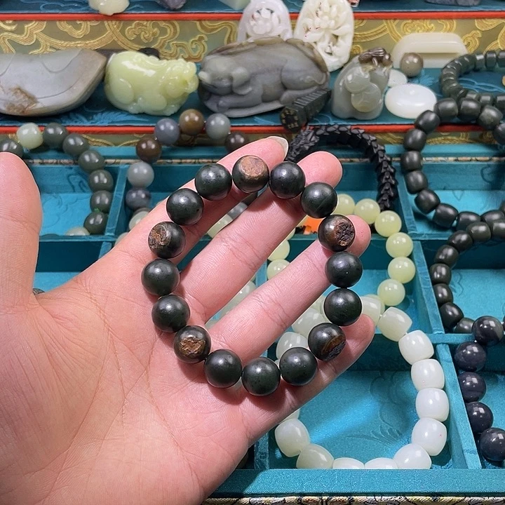 手链未镶嵌和田玉