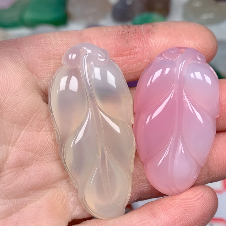 玛瑙/玉髓颈饰未镶嵌烽****吻