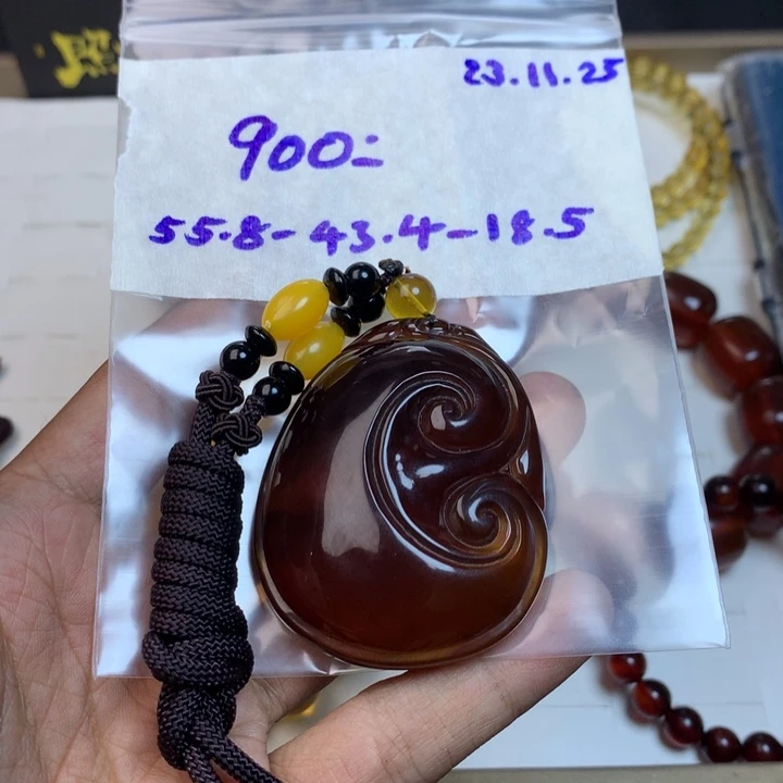 用***7定制琥珀未镶嵌天然琥珀