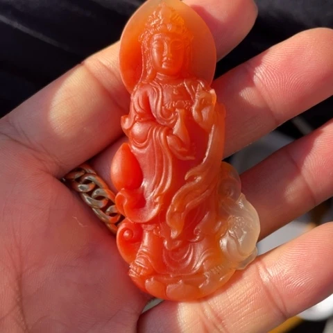 【闪购商品】未镶嵌石英质玉（黄龙玉）颈饰