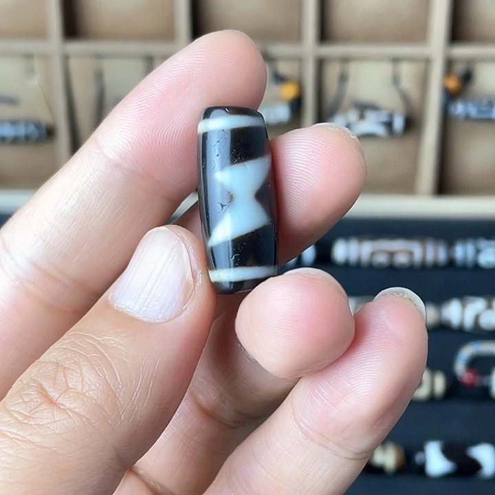 咿***呀未镶嵌吊坠玛瑙/玉髓