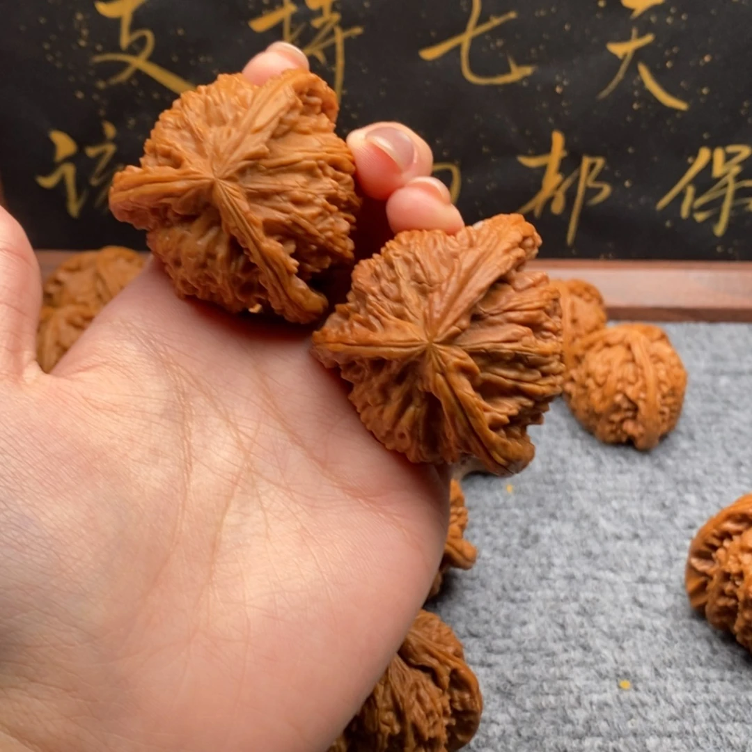 【闪购商品】吊坠文玩核桃?****"