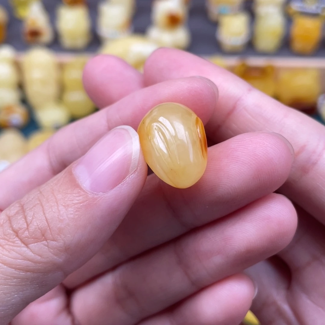 裸石琥珀未镶嵌蜜蜡