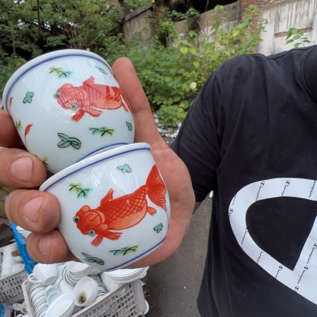 瓷片景德镇陶瓷金鱼主人杯2只