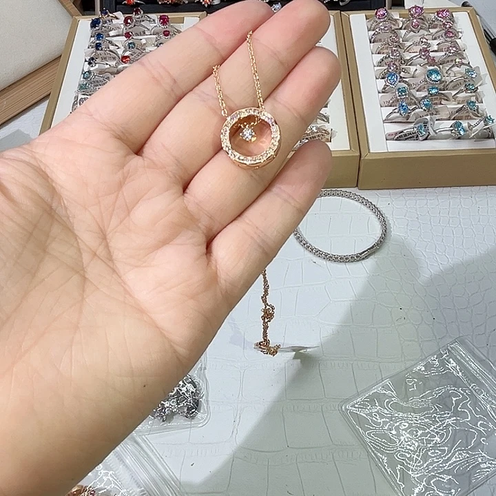 莫桑石铜合金SM K枚棱形格吊坠