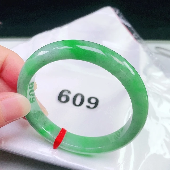 翡翠未镶嵌手镯609