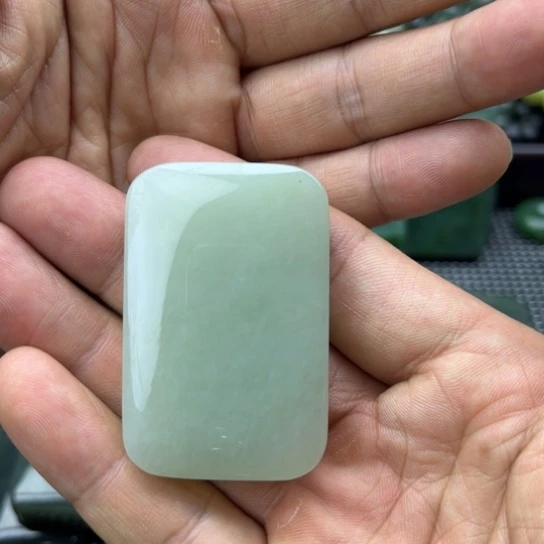 和田玉未镶嵌珠宝半成品