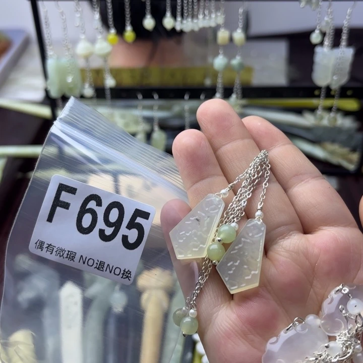 蛇纹石玉发饰合金A****心