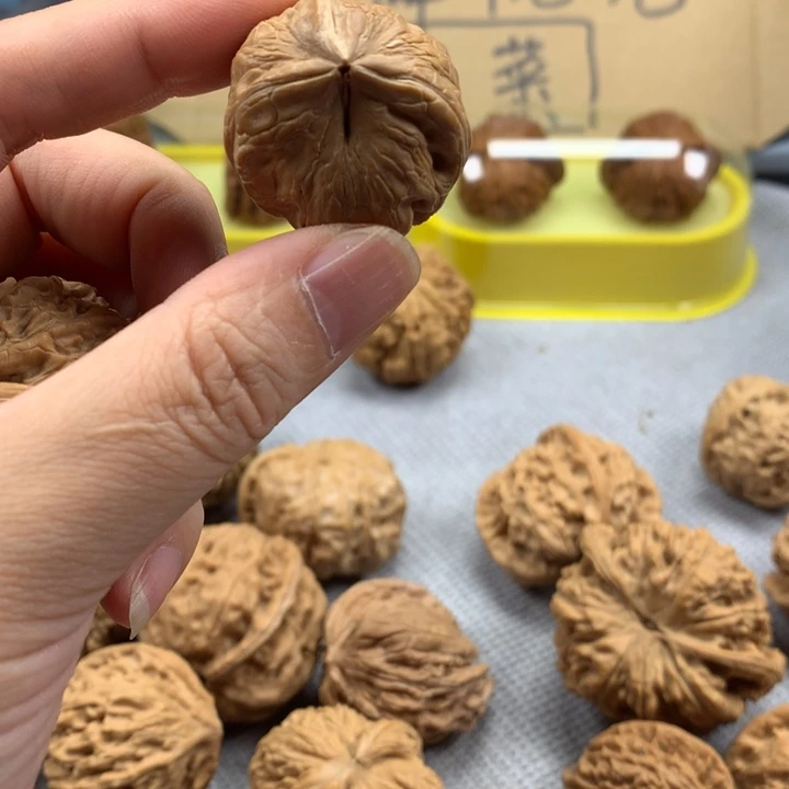 中***家文玩核桃吊坠异形单只