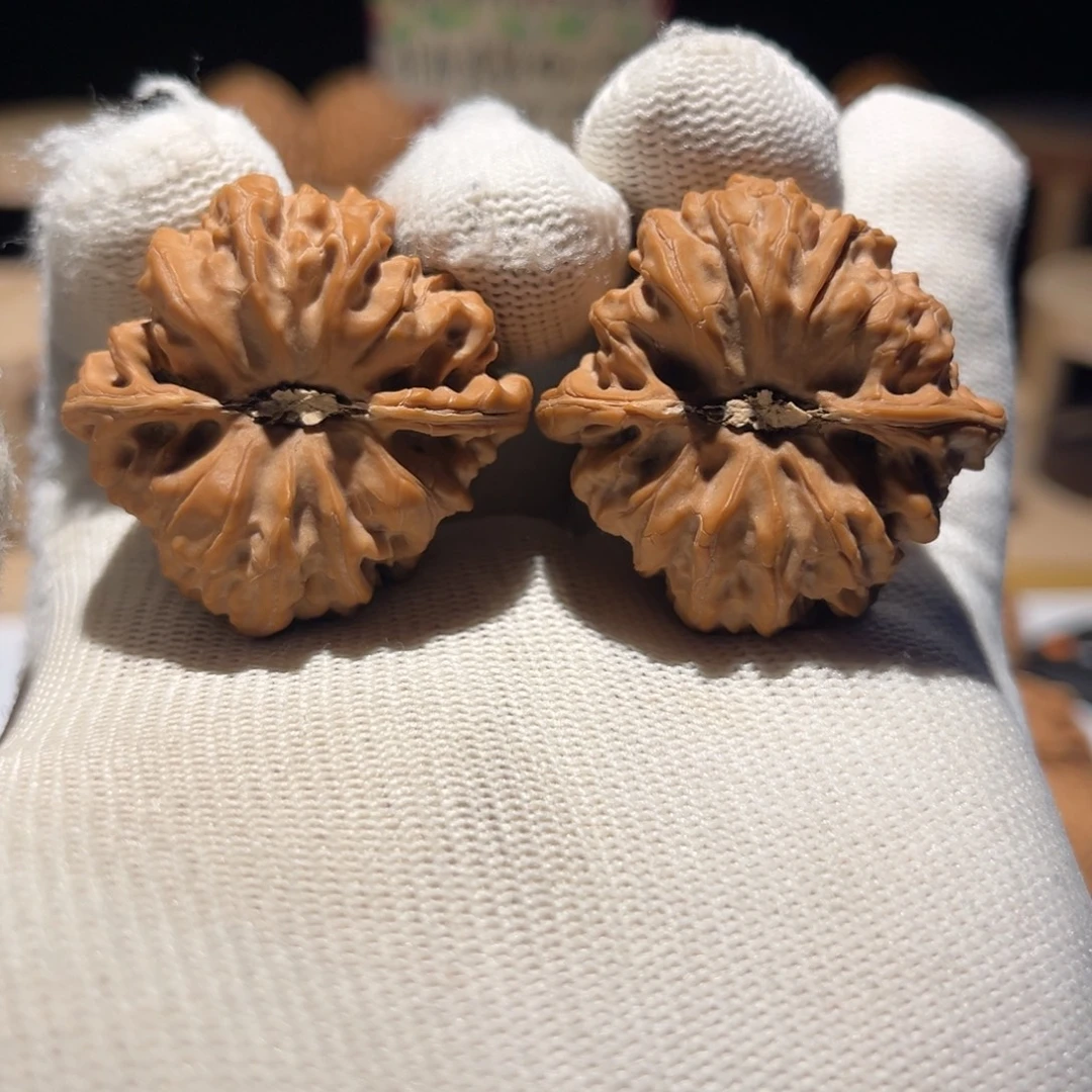 文玩核桃吊坠平谷凹底39