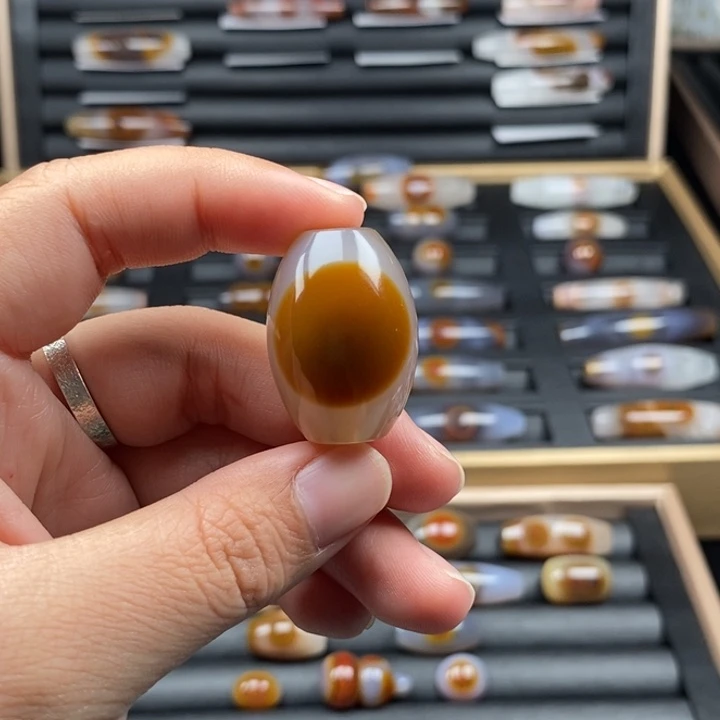 玛瑙/玉髓未镶嵌颈饰