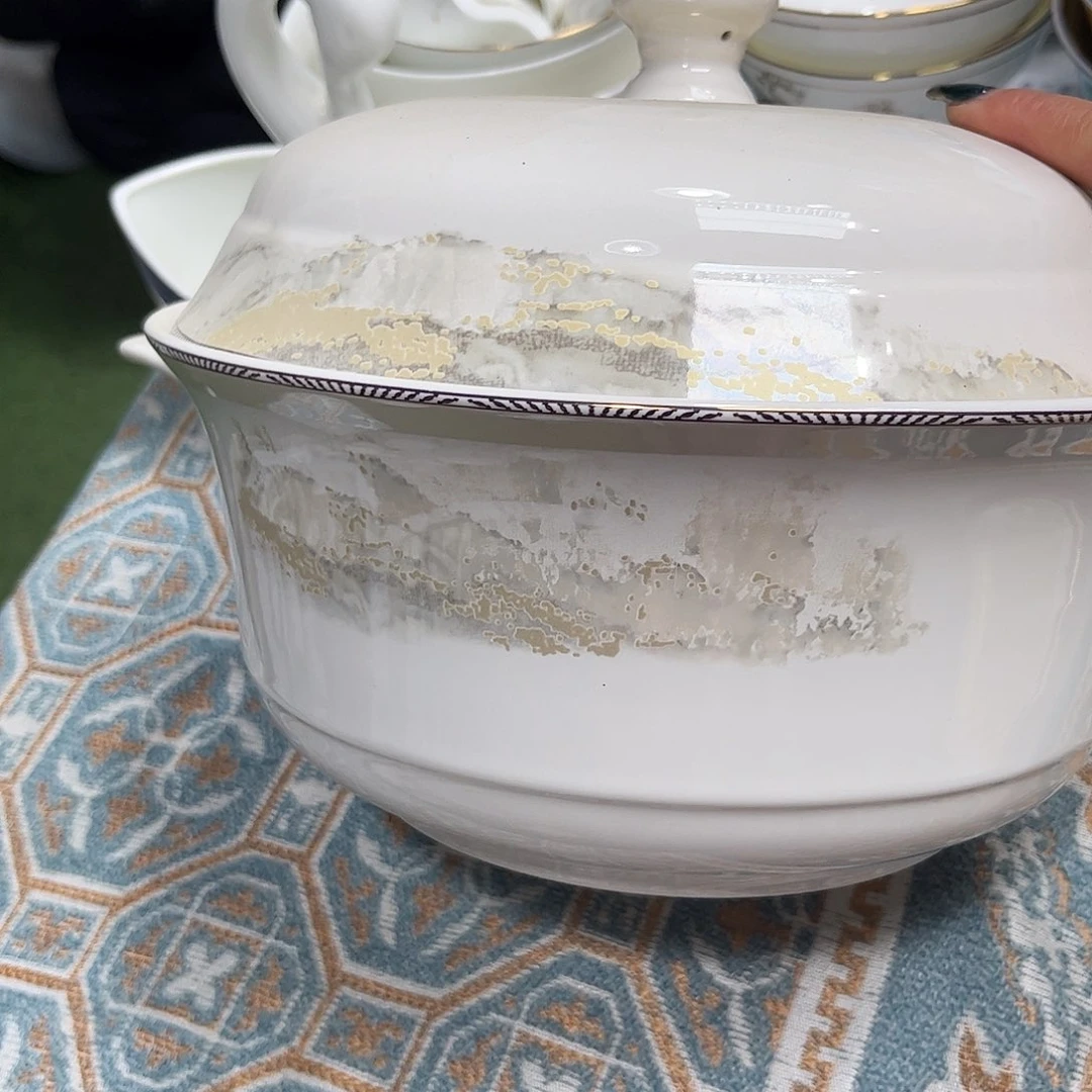 瓷片海岸九寸汤锅一个微瑕