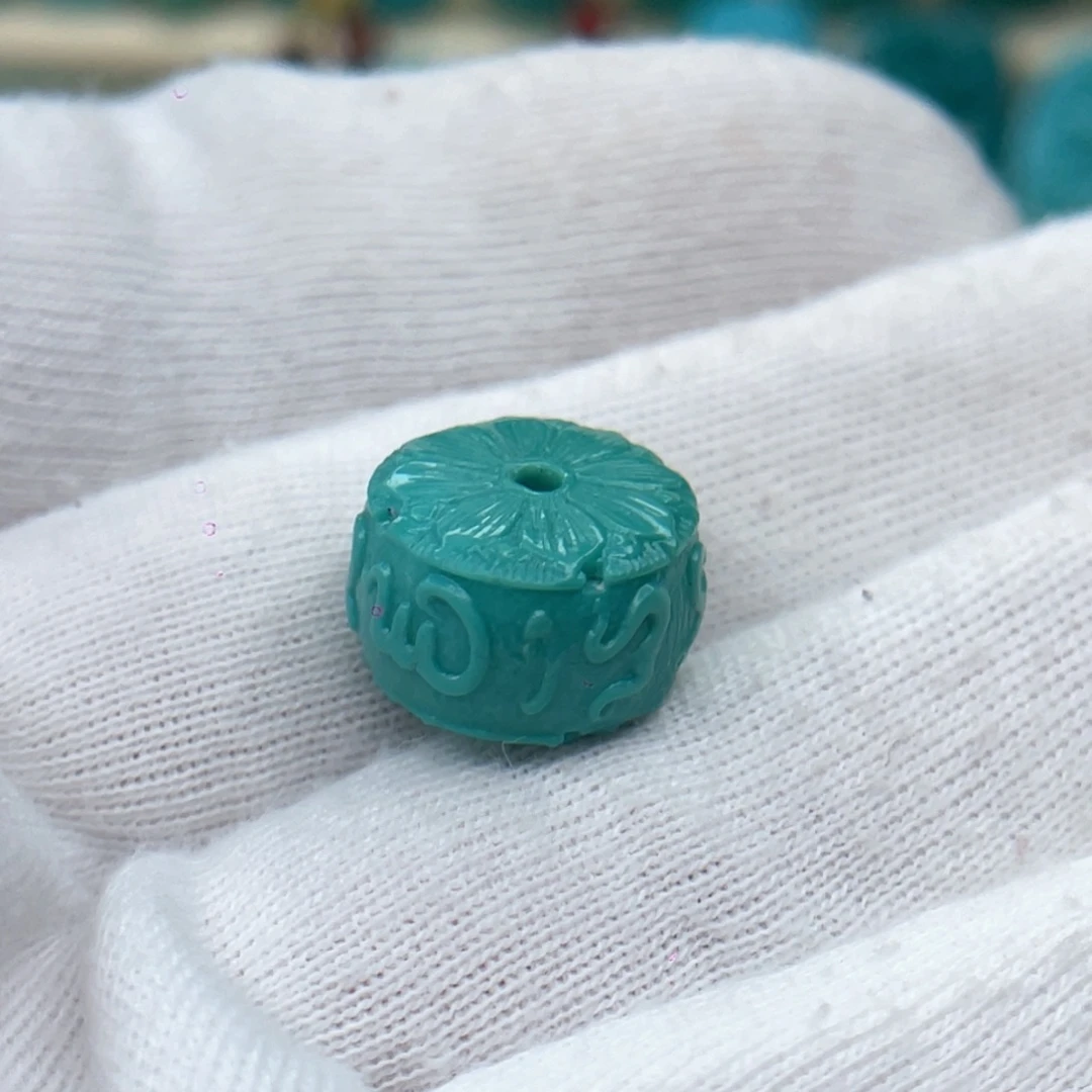 绿松石未镶嵌颈饰卡14.6-9.7