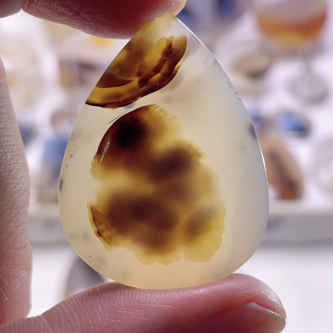 玛瑙/玉髓未镶嵌珠宝奇石