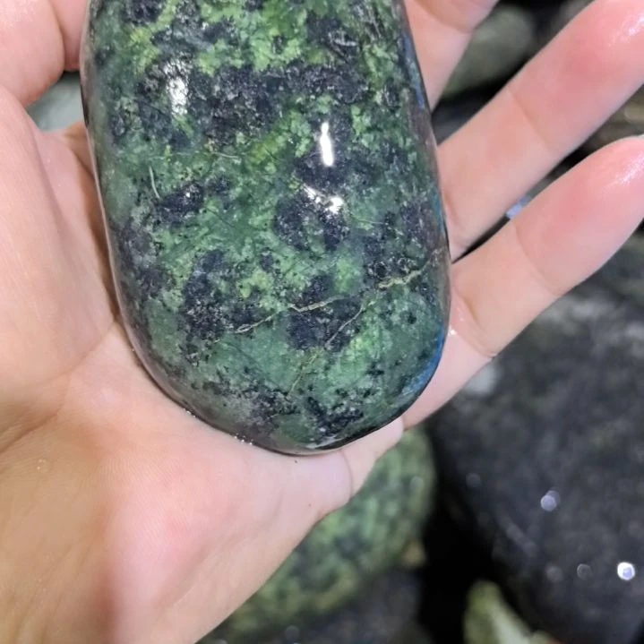 花***言木藏玉药王石原石一个