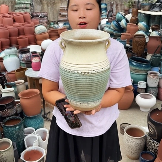 口20高32瑕疵一个盆子。