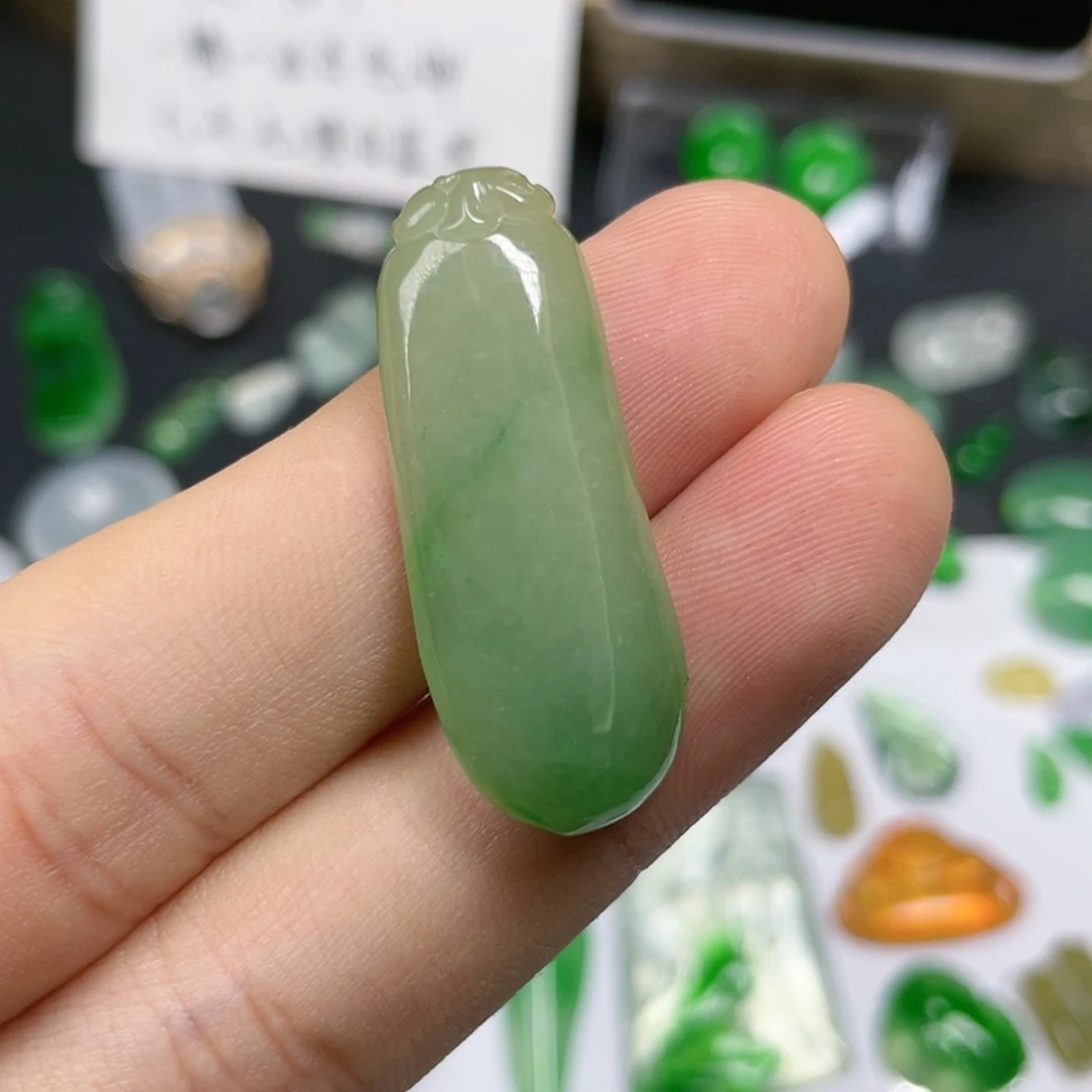 【闪购商品】颈饰未镶嵌翡翠福瓜