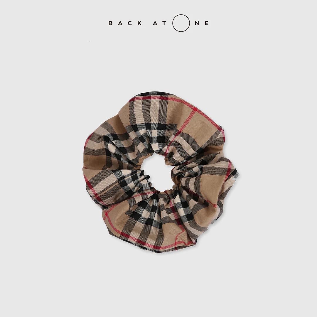 BackAtOne“英伦氛围”时髦经典百搭卡其色格纹发圈 BEF-3BN346K-K