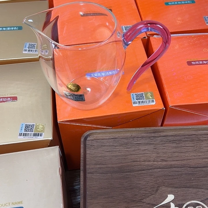 顺***）手工艺品玻璃禾器总仓66666666666