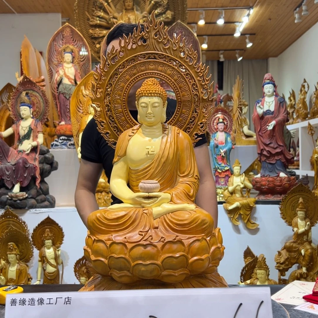 香樟木如来宝像摆件