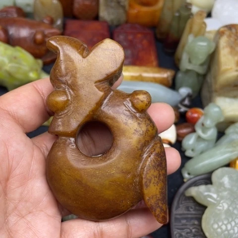 蛇纹石玉未镶嵌颈饰59