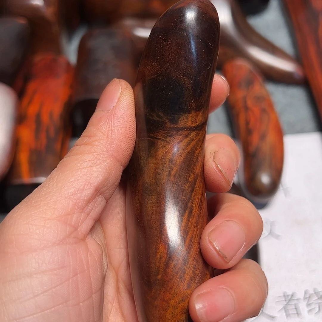 交趾黄檀（大红酸枝）二*