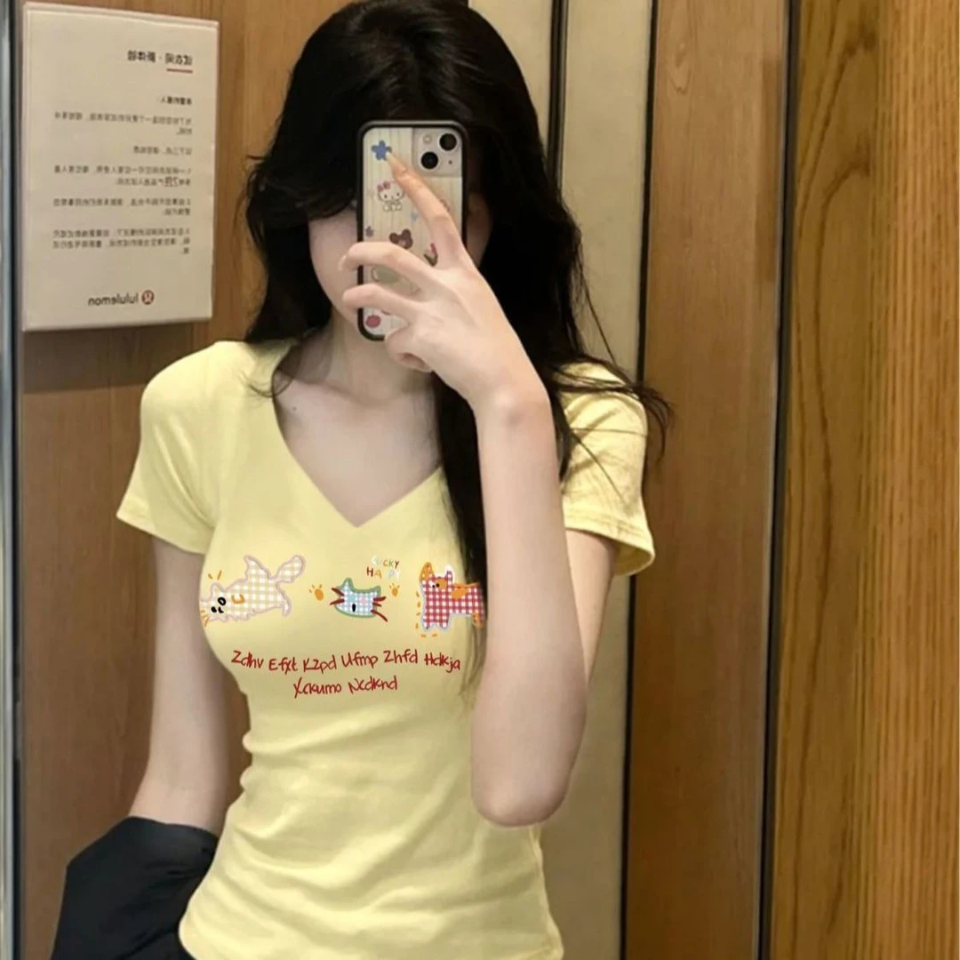 收腰独特上衣奶白色正肩v领短袖t恤女夏季显瘦小众设计感猫咪潮流