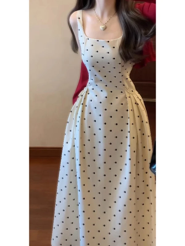 miu系穿搭复古波点吊带连衣裙温柔气质超好看独特漂亮裙子夏季款