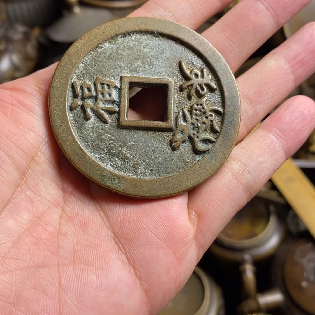 精美铜器做工精良