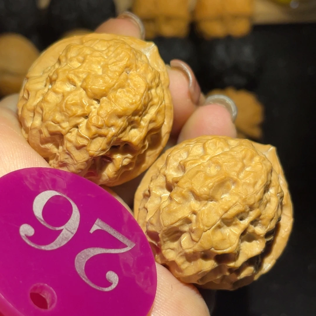 舍利38尺寸核桃。