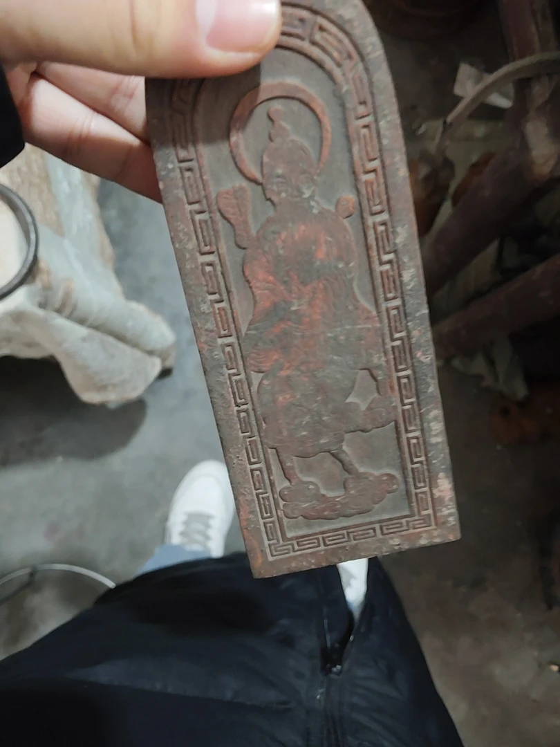 牌牌，，，。。完整漂亮