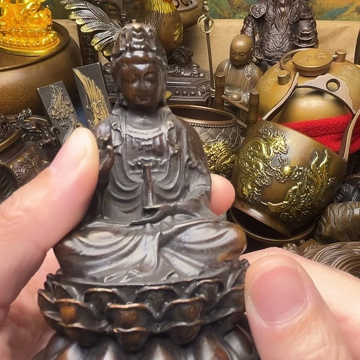 精美铜器批发档口