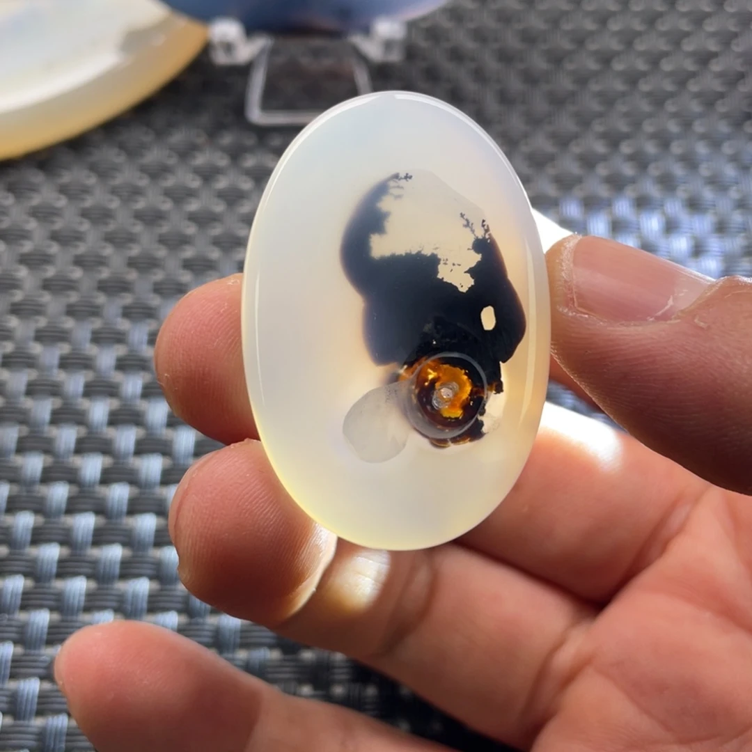 玉***珑玛瑙/玉髓未镶嵌颈饰