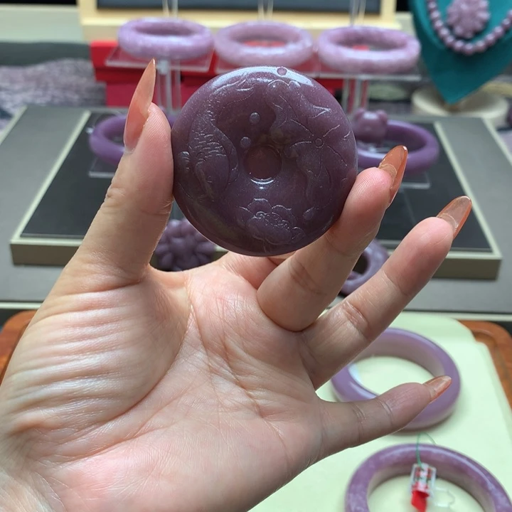 石英岩玉手镯未镶嵌