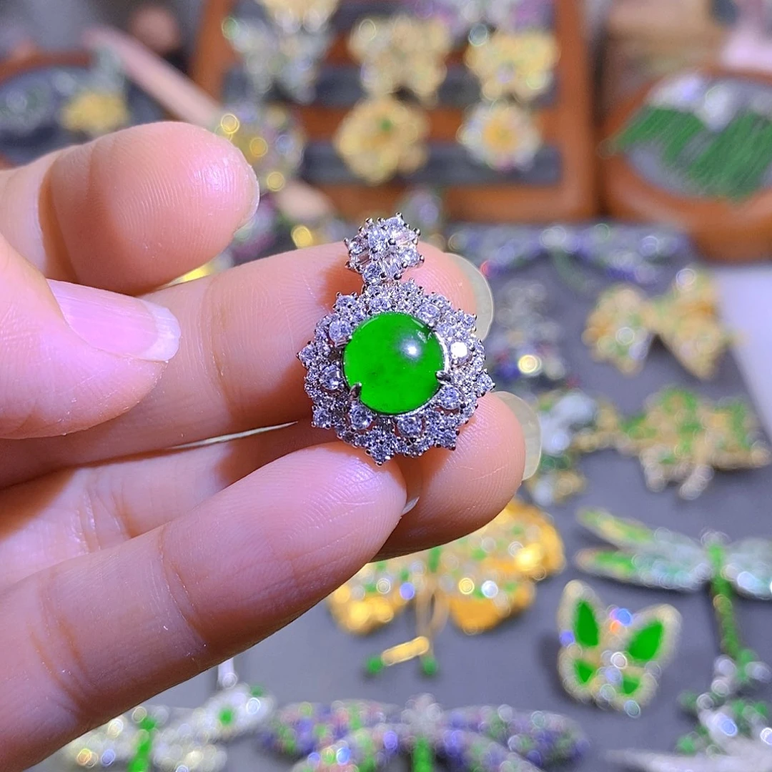 颈饰银S925镶嵌翡翠