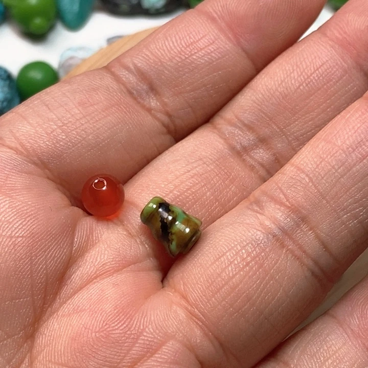 南红玛瑙未镶嵌颈饰