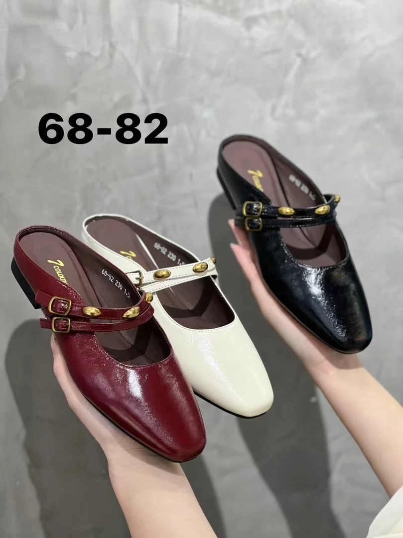 包头胶粘鞋凉拖平底红色包头拖休闲百搭搭扣方头低跟半拖复古