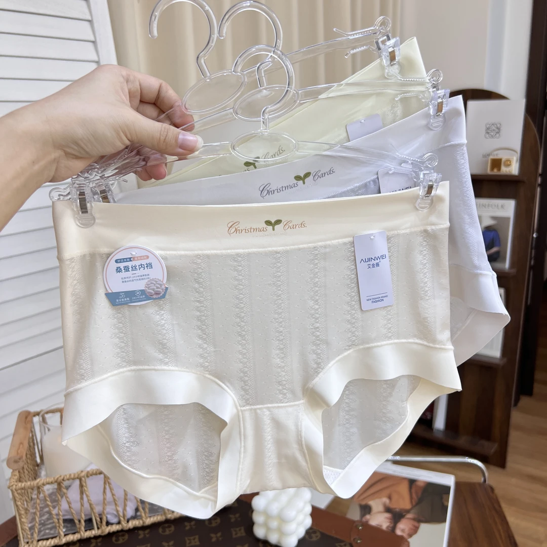 80-140斤裸感无痕小草蕾丝提花女士内裤中腰柔软亲肤透气底裤8123