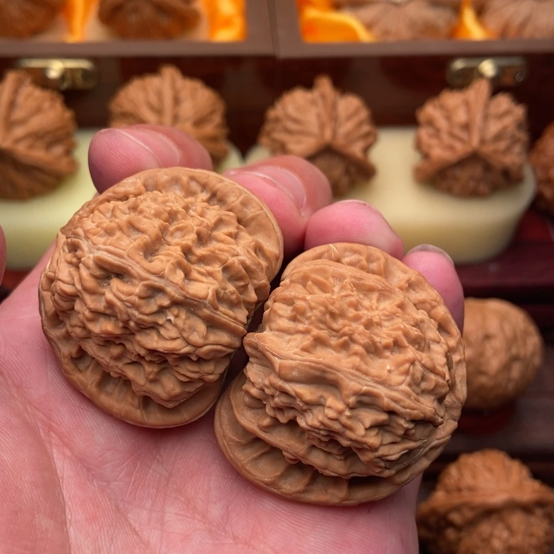 M***u把件文玩核桃大白狮子头41