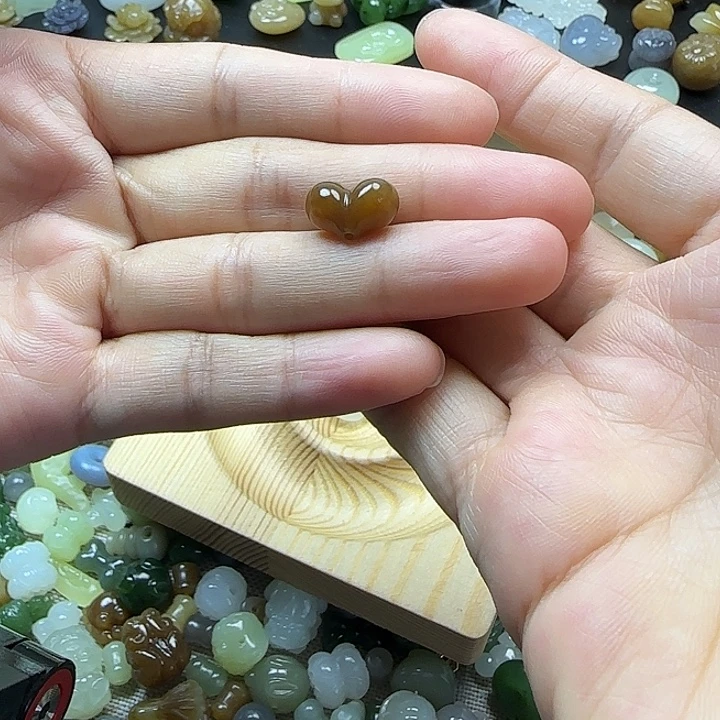 望***步未镶嵌和田玉挂件