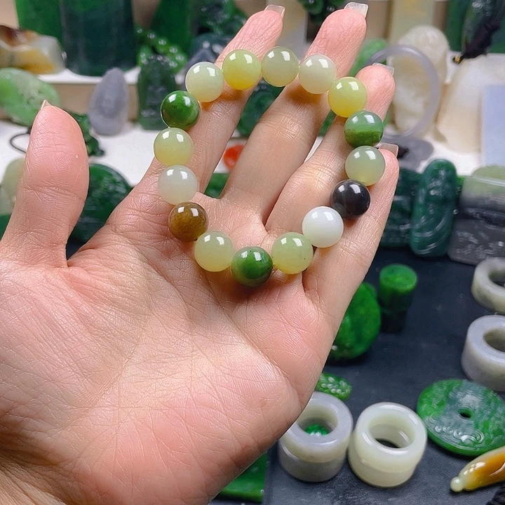 酥***苏和田玉未镶嵌珠宝半成品