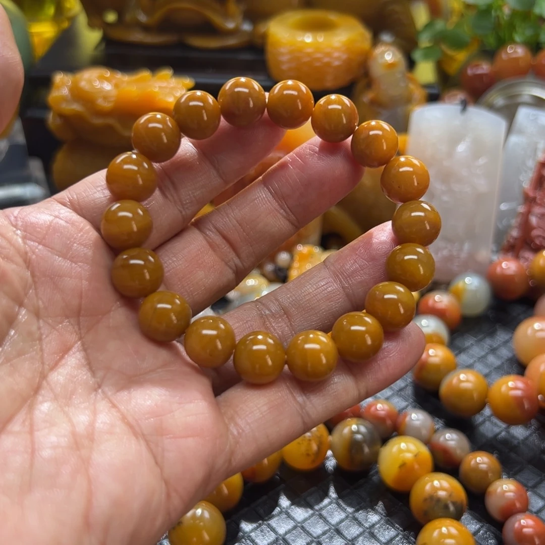 石英质玉未镶嵌颈饰