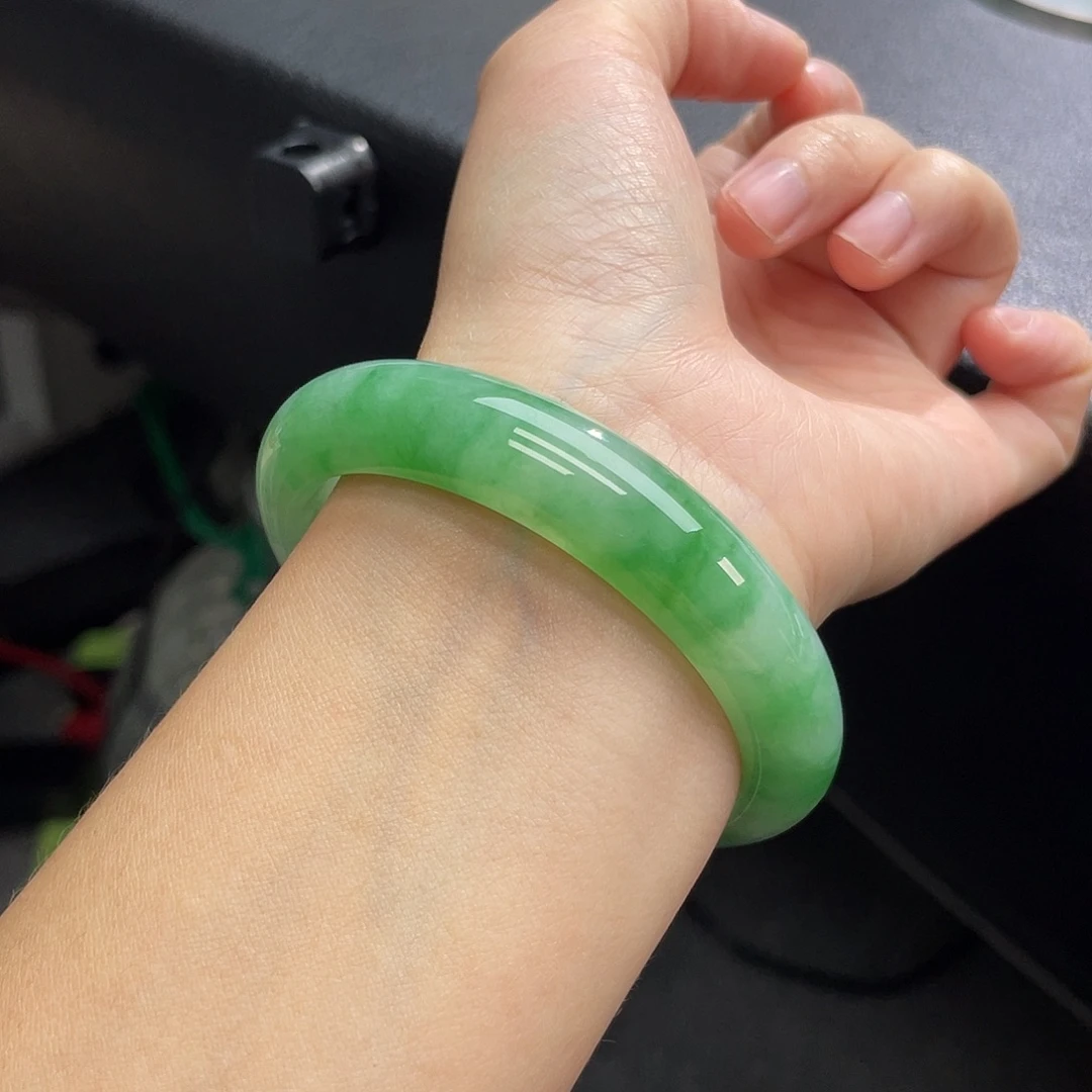 翡翠未镶嵌手镯54贵妃芙蓉花