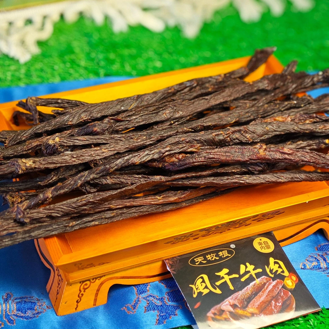 超干牛肉干，历经64个小时烤制风干而成